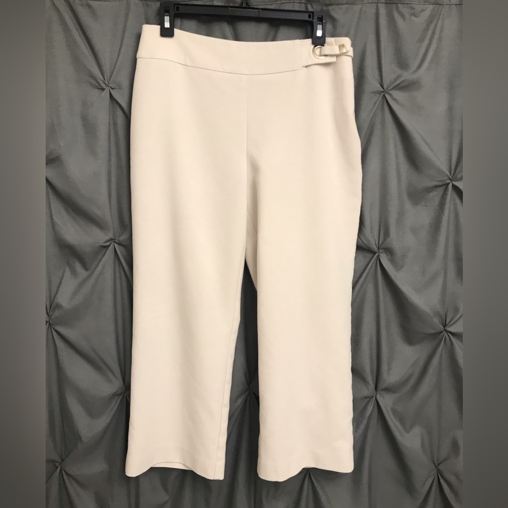 Chico’s Cropped Pants 0.5 Beige Womens Size 6